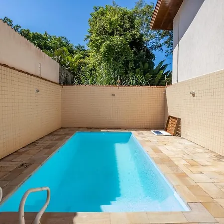 Sobrado em Condominio Maranduba Ubatuba-3